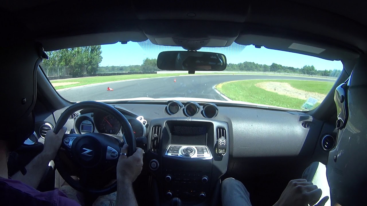 Nissan 370Z roadster - Circuit de Nogaro