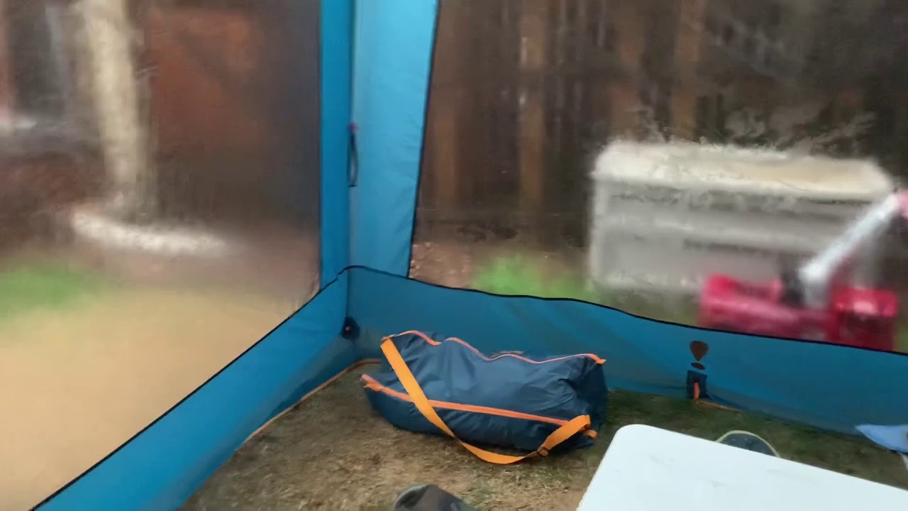 Eureka! NoBugZone 3-in-1 Screenhouse in the rain (with and without side walls)