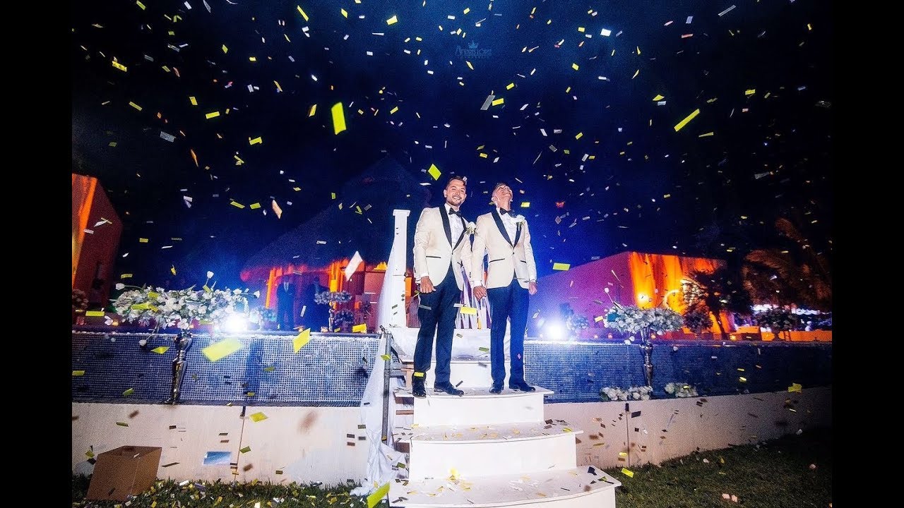 Fidel & Alejandro by Aurea Weddings. Gay wedding