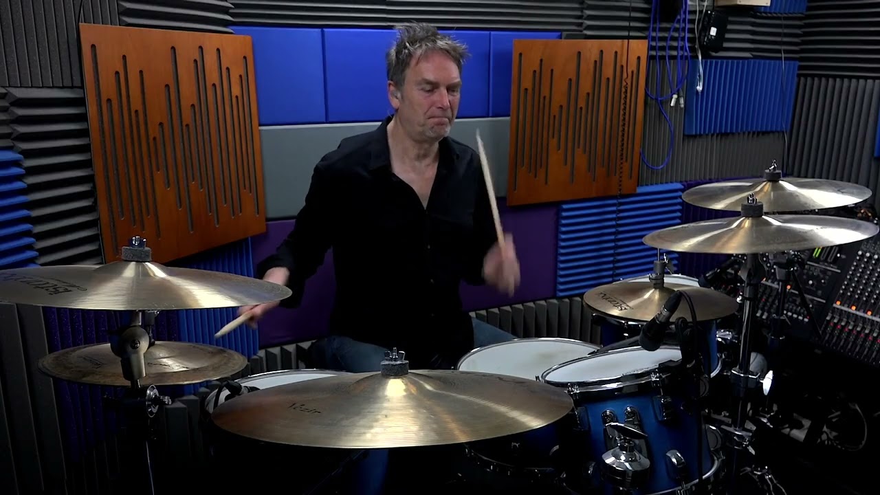 Paul Elliott - Some Skunk Funk (Drum Cover)