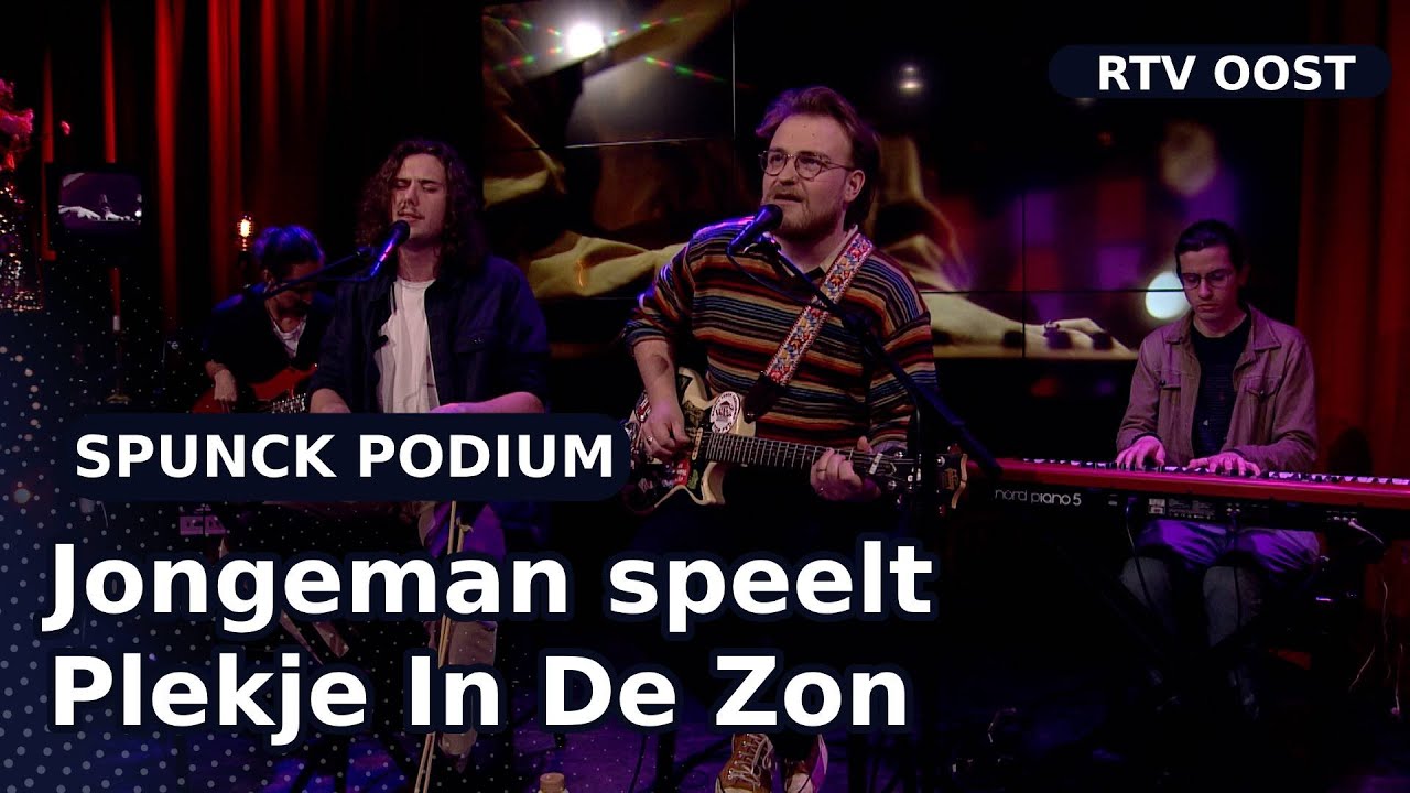 Jongeman speelt Plekje In De Zon op het | SPUNCK Podium
