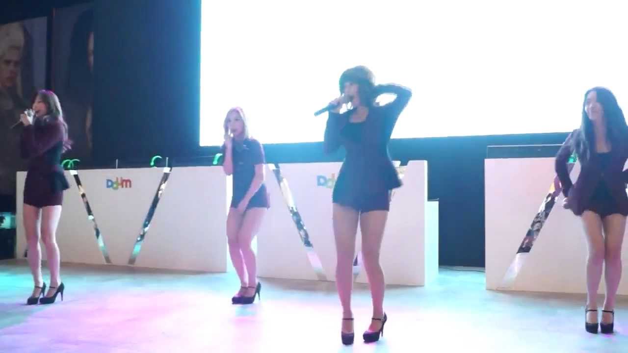 [FANCAM] 131114 // G-Star Daum Booth // SECRET - Magic, Madonna, Shy Boy, Love is Move