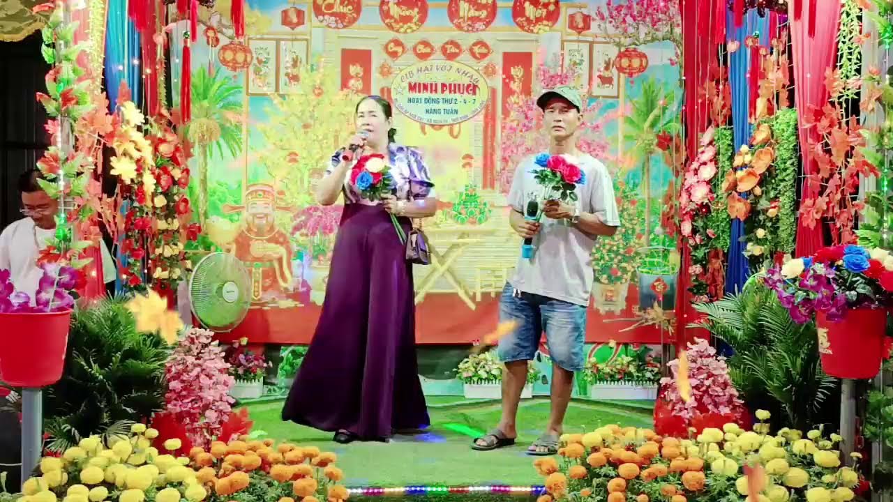 Phát trực tiếp của CLB HÁT VỚI NHAU MINH PHỤC, hoặc động vào ngày thứ 4 và thứ 7 hàng tuần,