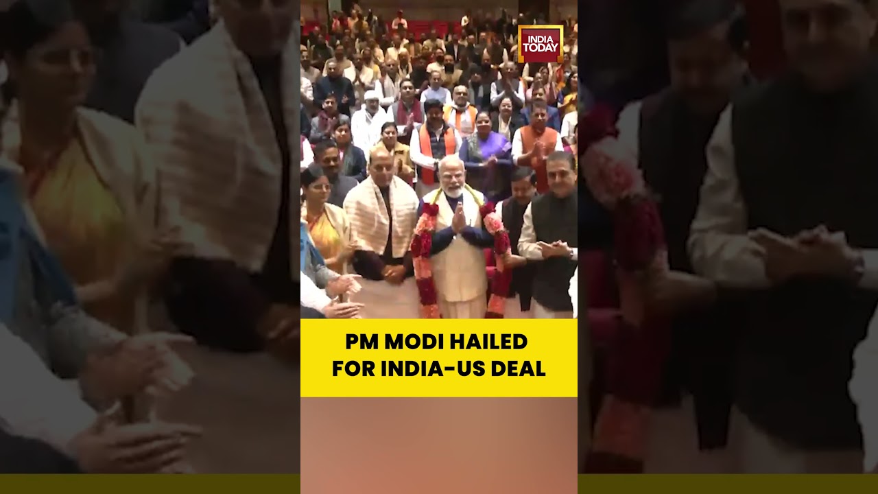 NDA Leaders Hail PM Modi, Felicitate After Successful India-US Trade Deal | #shorts