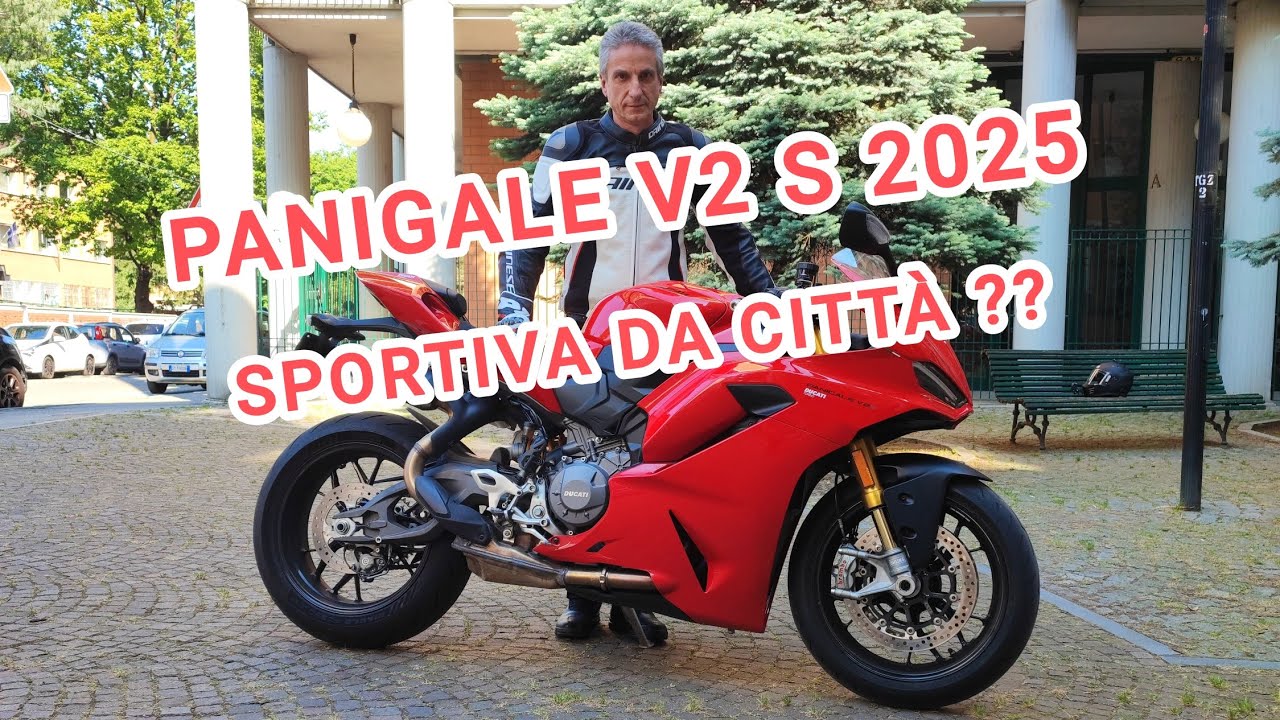 Nuova Ducati Panigale V2 S 2025 - Sportiva da città?