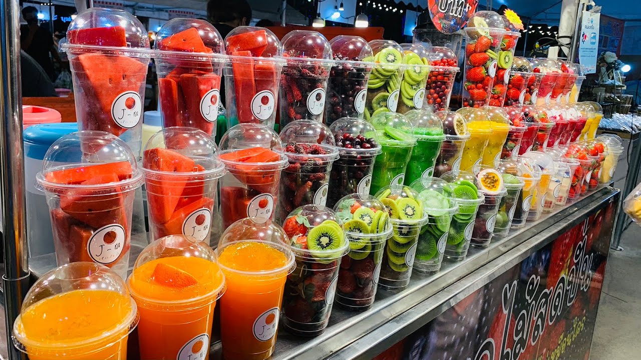 Thai Street Food - Fresh Fruit Juice in Number One Market