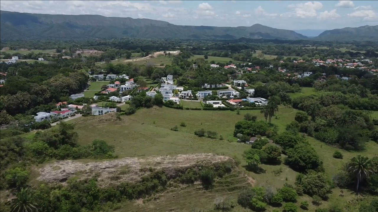 Vuelo en drone / Carmen de Apicala
