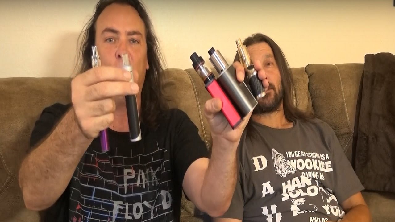 A Smoker Trying To Vape | Vaping with my buddy Mike | IndoorSmokers