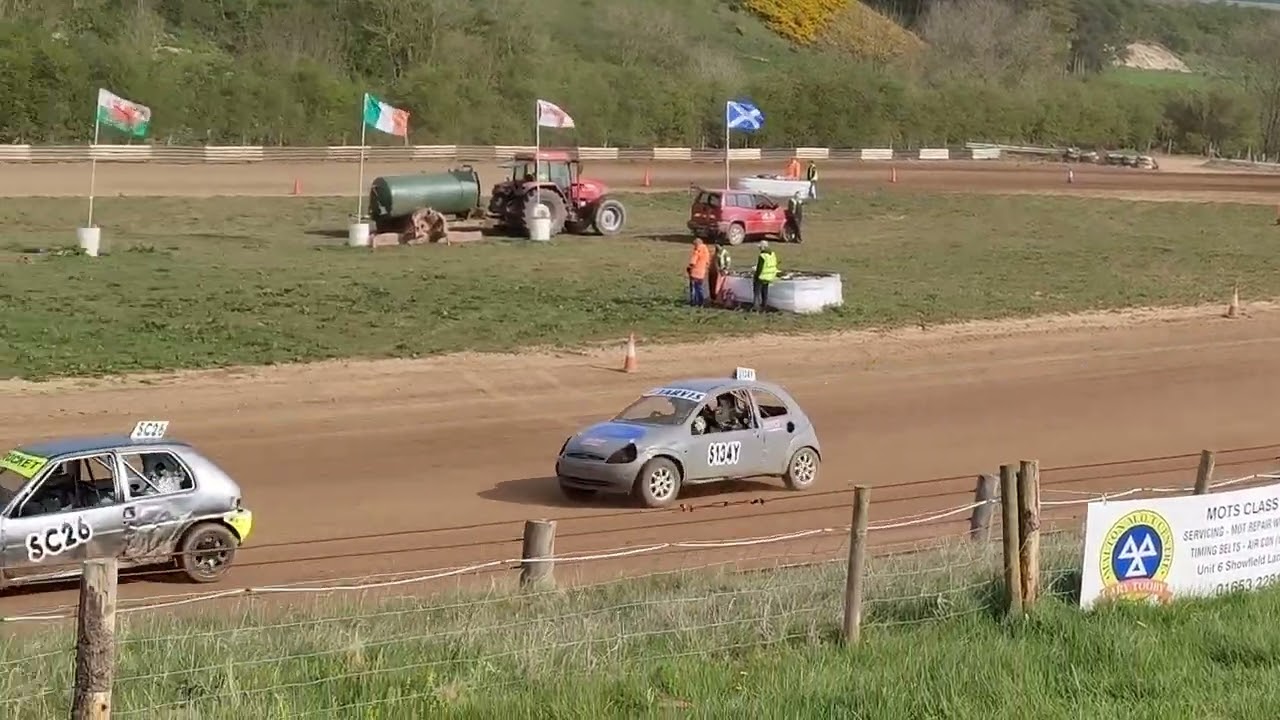 SY Autograss 21/04/24 - Stock Hatch heat 2 [Jamie, Phil, Jonny, Adam]