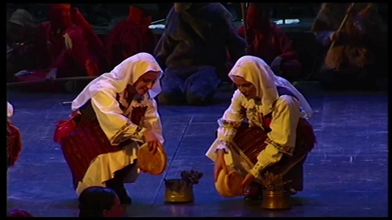 „Вевчански василичарски обредни игри“ (2015) КУД„Дримкол“- Вевчани