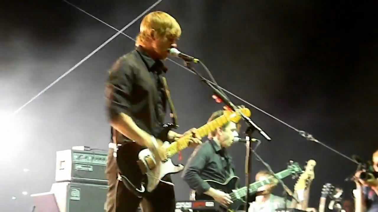 rocknycliveandrecorded.com: Paul Banks @FYF Fest