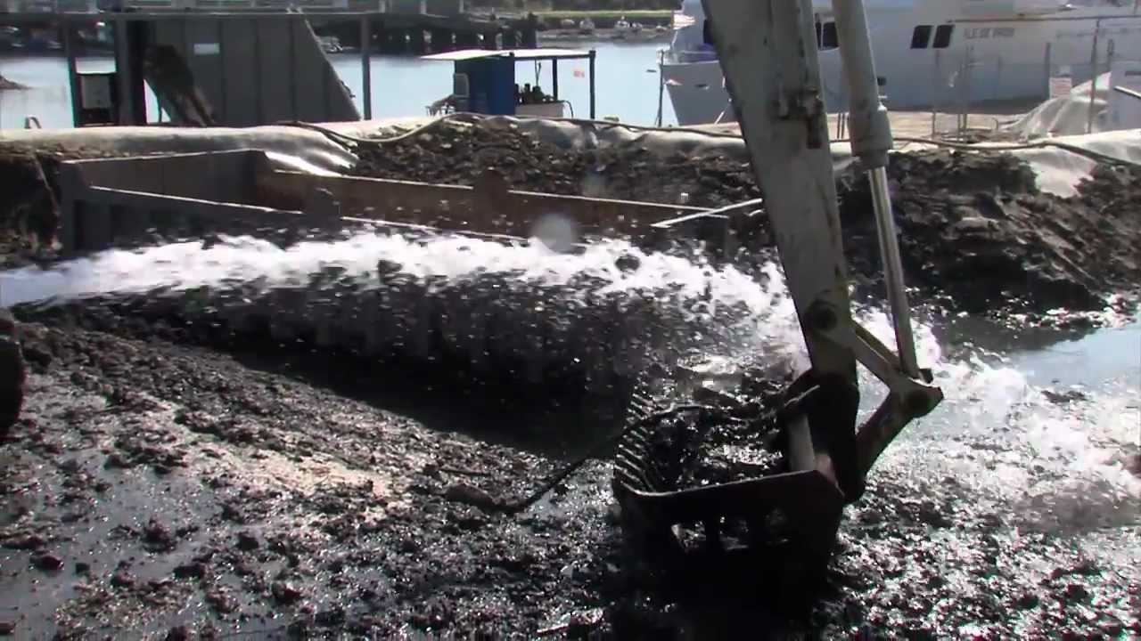 Le dragage du port du Moros à Concarneau