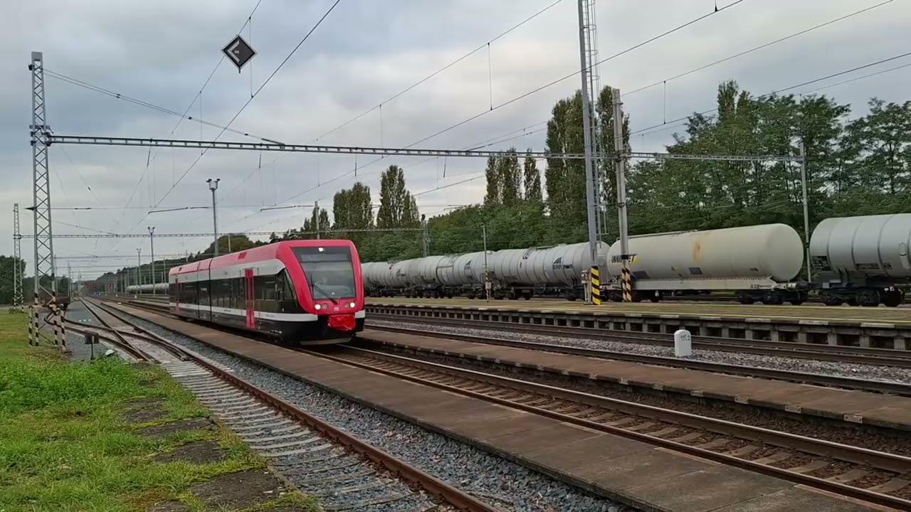 Os 2743 🍇Kl&iacute;nky🍇 Hodon&iacute;n-Vesel&iacute; nad Moravou přij&iacute;žd&iacute; do Rohatce. 11.10.2025