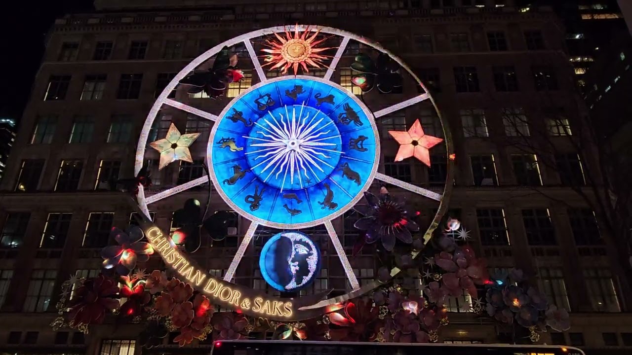 2023 Saks Light Show&nbsp;on the&nbsp;Fifth Avenue NYC