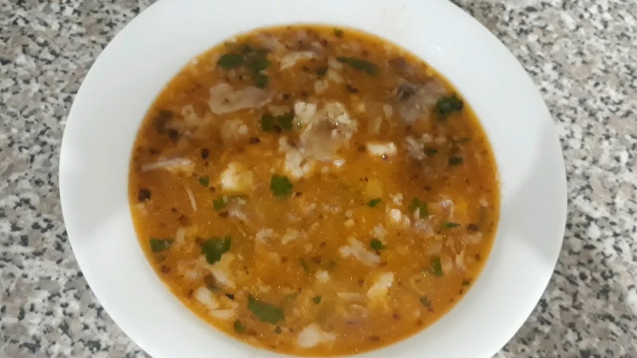 Pa&ccedil;e tradicionale me mish koke vi&ccedil;i/Traditional Albanian Veal head soup