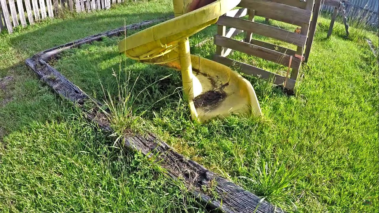 House Flipper But Real Life (Tall Grass Overgrown Lawn Clean Up QuickTime)