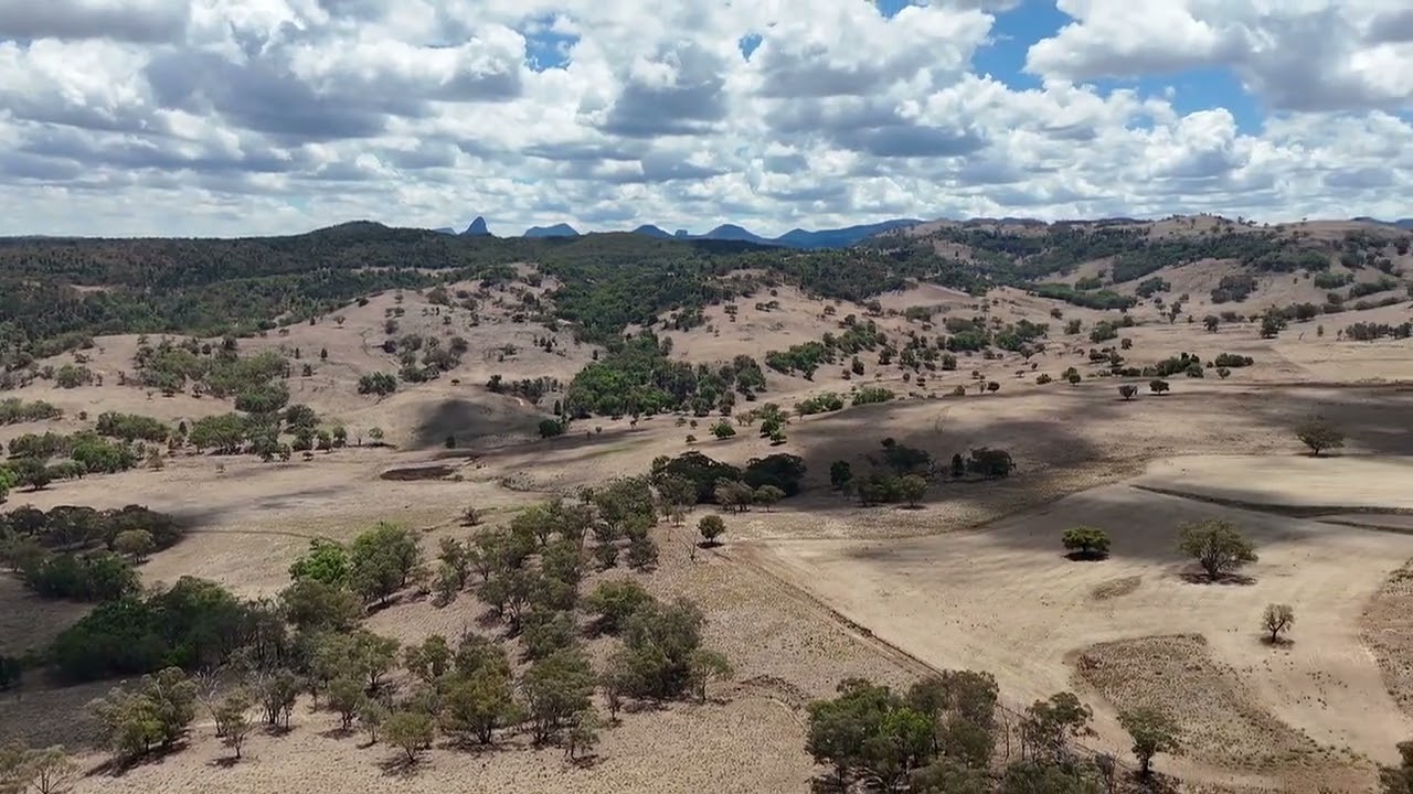 Drone footage of the Warrumbungles