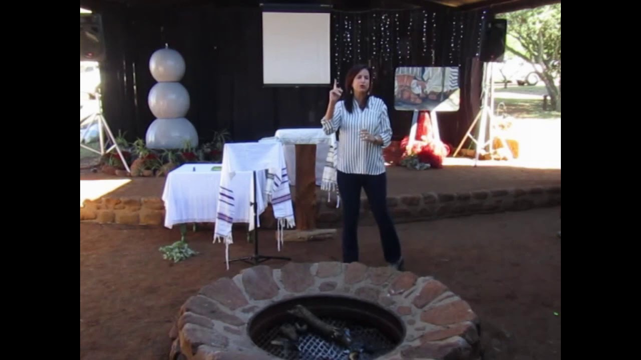 Nader aan die Fontein - Dr. Leonie