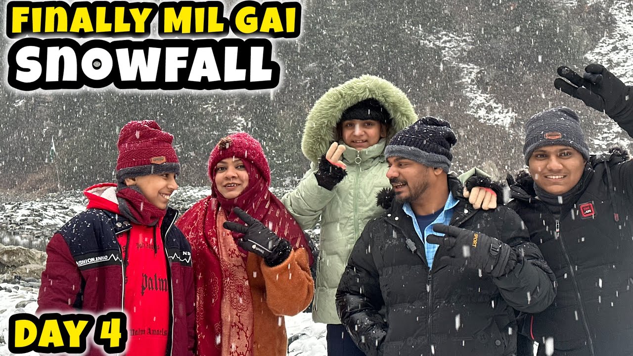 Finally Mill Gae Live Snow Fall | Day 4 | Karachi To Swat - Kalam | By Road 