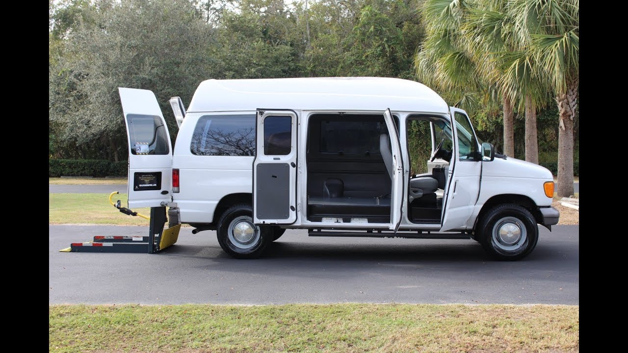 Wheelchair van handicap ramp van Ricon 2006 Ford E250 white 75k