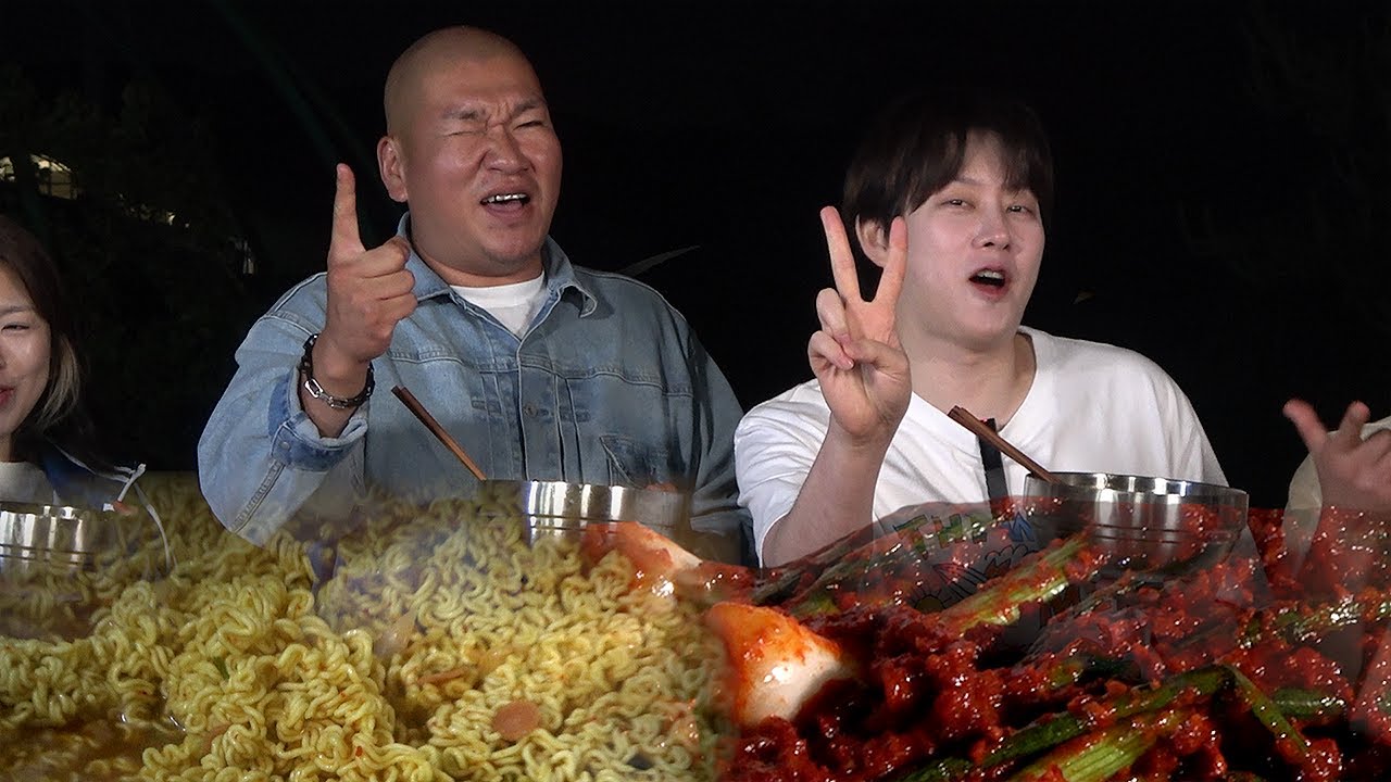 🔥실비김치🔥희철아‼️삼양라면 1BOX 끼리줘~!
