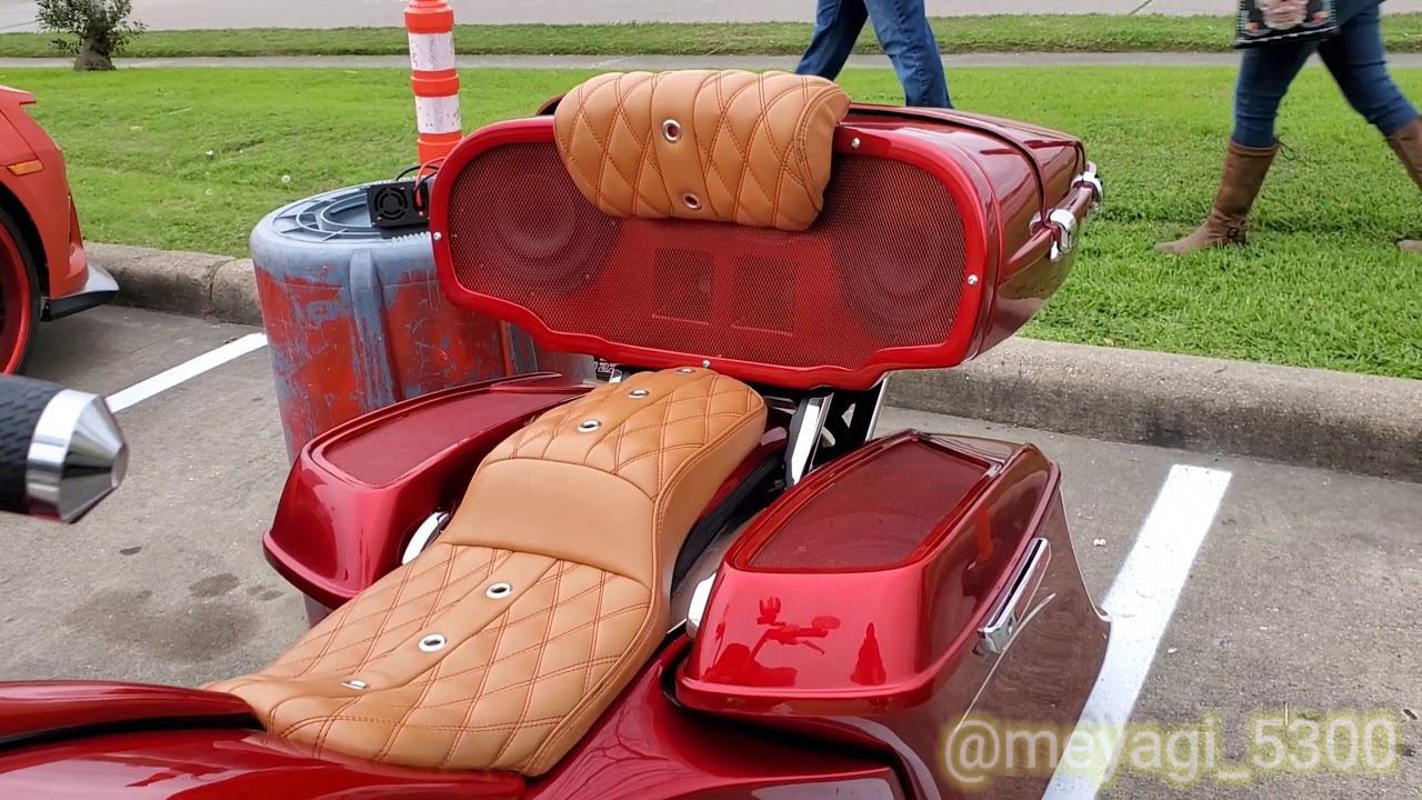 Houston TX custom baggers - banger audio sound show (b.a.s.s)