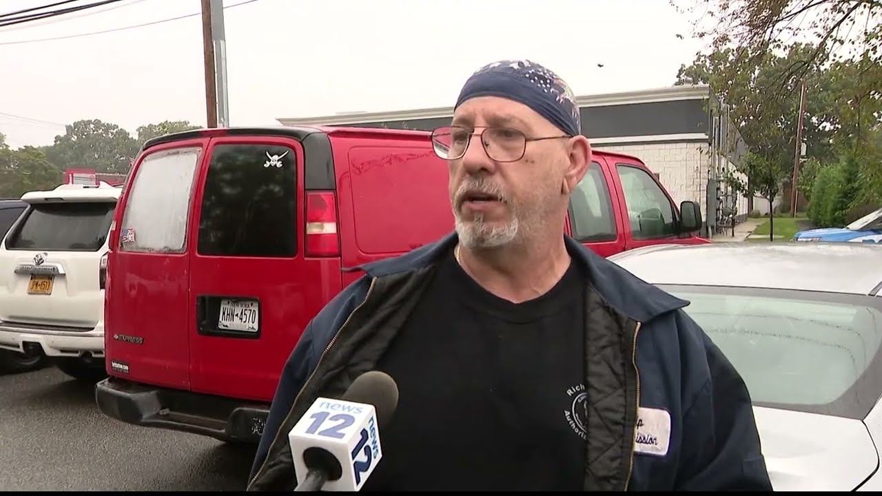 Police: 1 person dead in shooting at Deer Park auto body shop