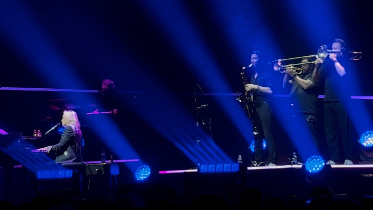 Véronique Sanson - Mi-maître, mi-esclave (Live at La Seine Musicale 12/12/2025)