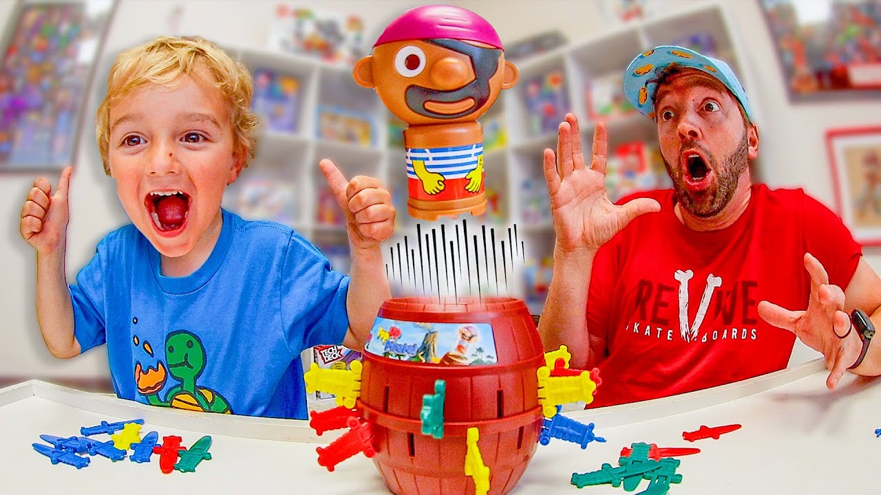 Father & Son PLAY POP UP PIRATE!! (Who Can Explode!)