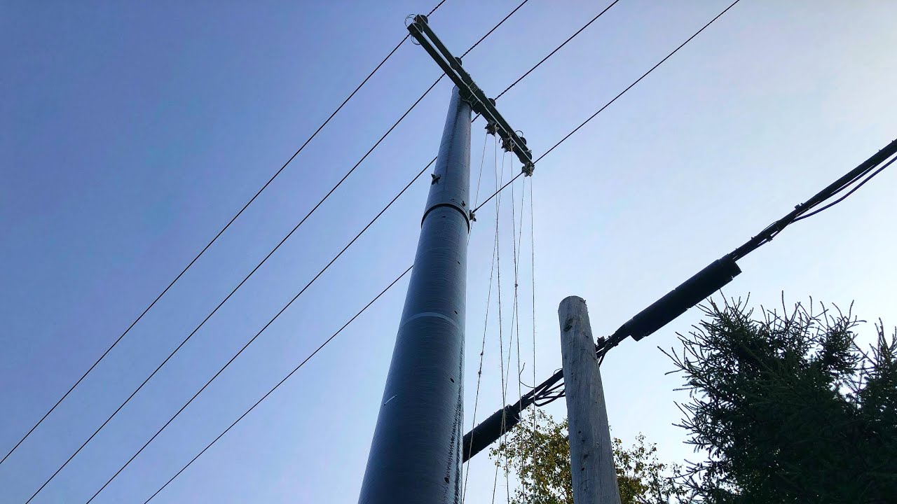 Des poteaux plus robustes pour transporter l’électricité d’Hydro-Québec