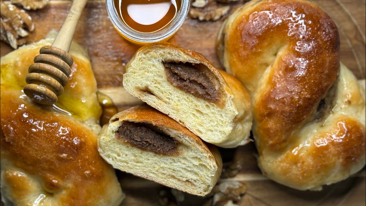 Mucenici de post umpluți cu nucă, extra pufoși și aromați, rețeta simplă, cu apă și ulei
