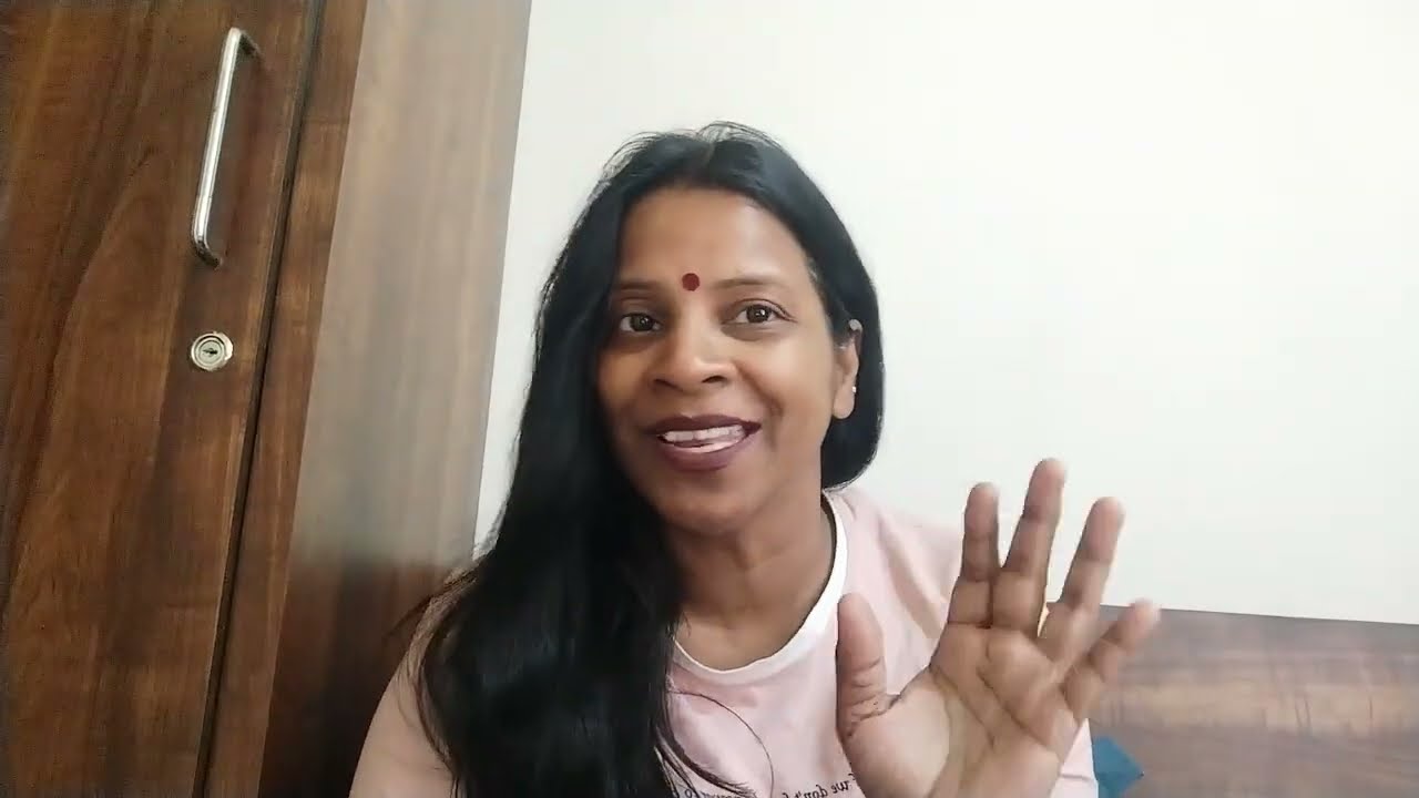 अश्लीलता हम फैला रहे हैं तुम्हारा क्या जा रहा है😱