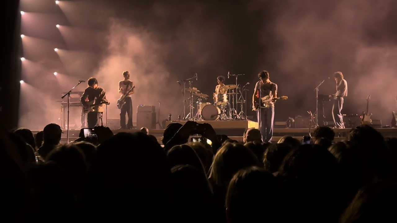 Wallows - Uncomfortable (08/06/2024 - Live at the Theater of The Clouds, Portland OR)