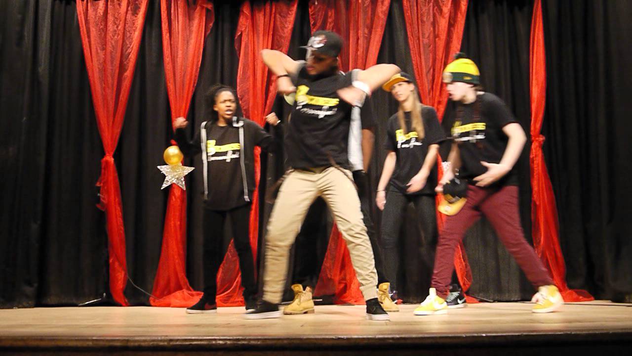 Buckness Personified Performance at Sydney Russell school