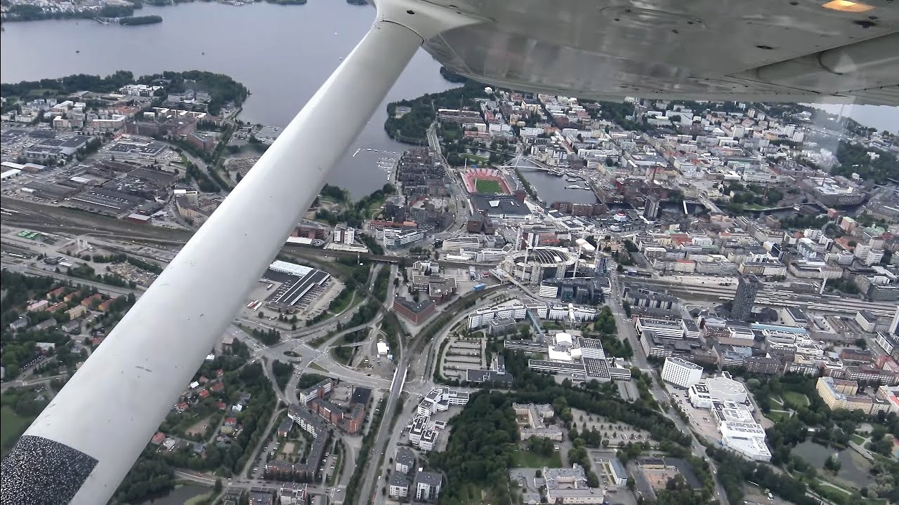 4K| Cessna 172  Flight Over Tampere, Finland