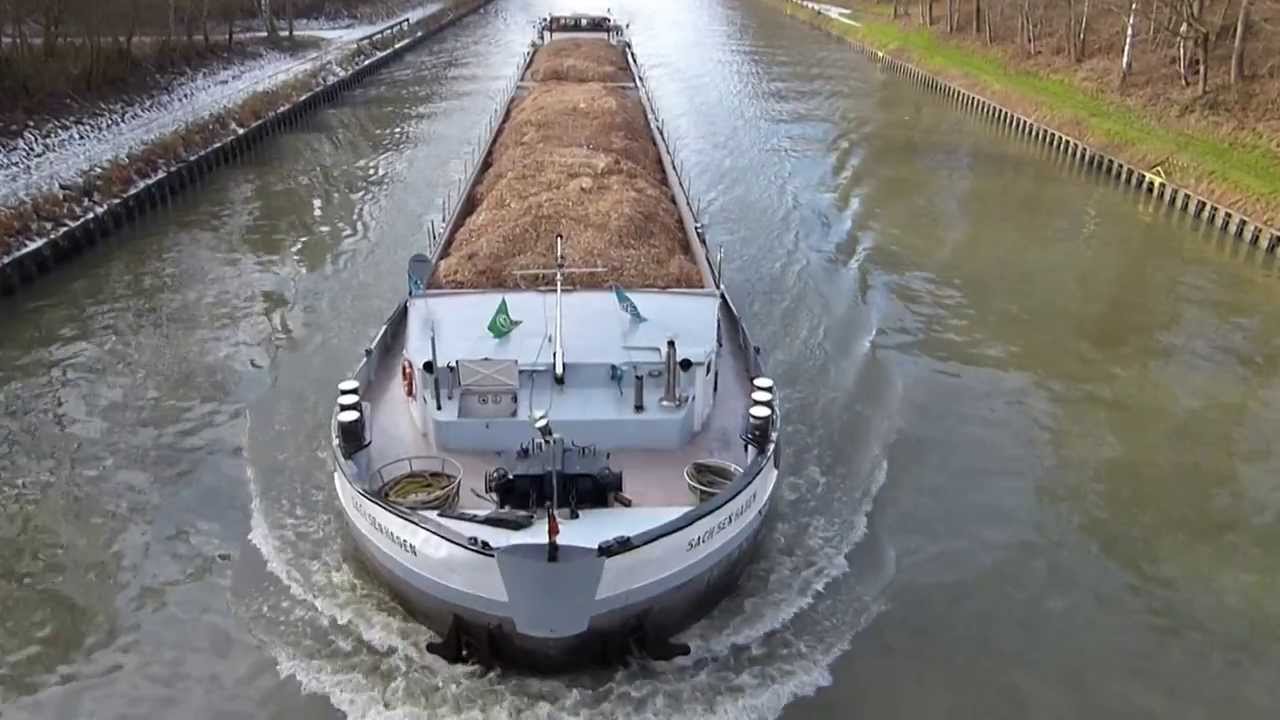 Binnenschiff SACHSENHAGEN im Mittellandkanal