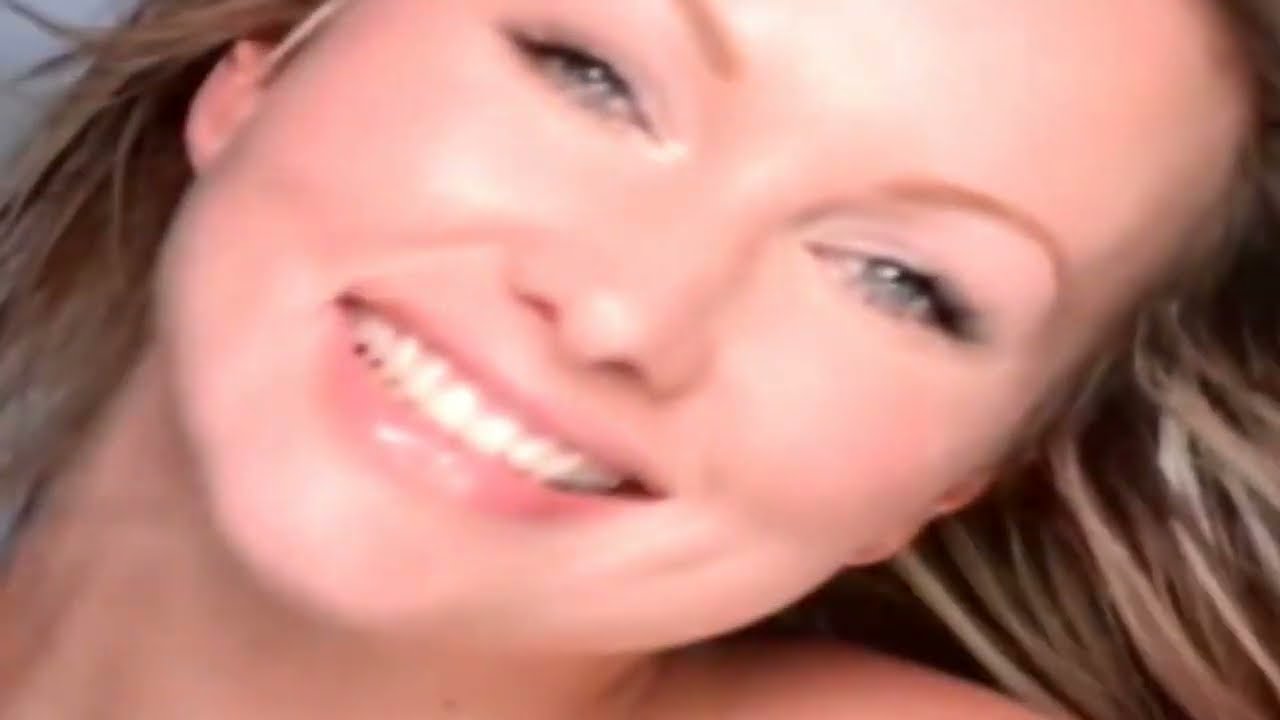 Amber 90's Hits Megamix