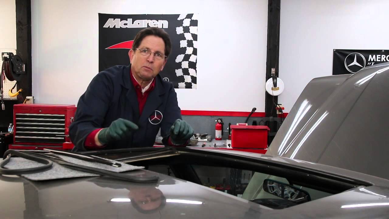 Sunroof Seal Inspection on Mercedes Benz Non-Tilting Sunroofs