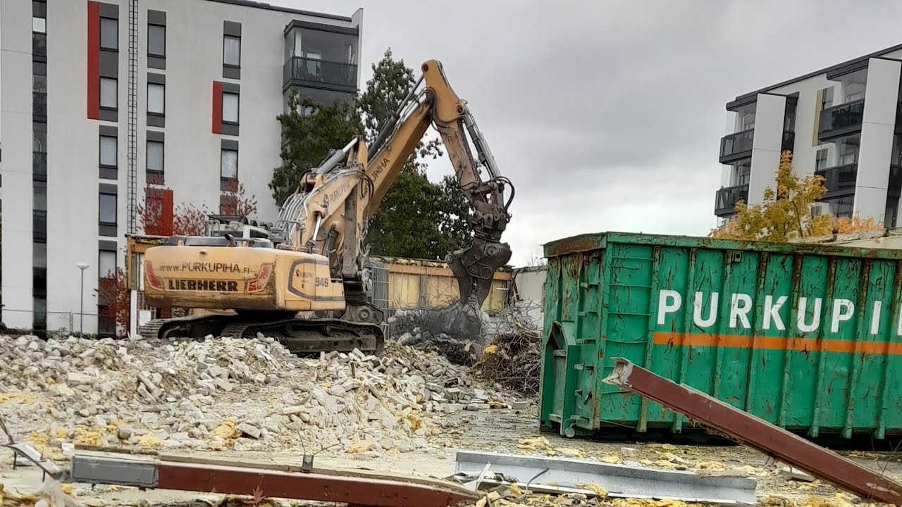 Viimesiä viedään Metsäkankaan ostari Lahti.