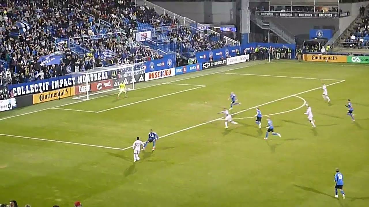 Jonathan Sirois of CF Montreal (Impact) makes a nice save vs. Marco Pašalić of Orlando City SC 4/19