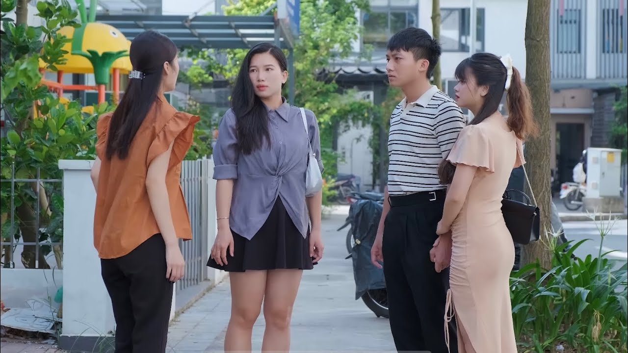 Chủ Tịch Bị Đối Tác Đánh Ghen Vì Nghi Ngờ Ngoại Tình Trước Khi Ly Hôn Với Vợ Cũ Và Cái Kết - Tập 985