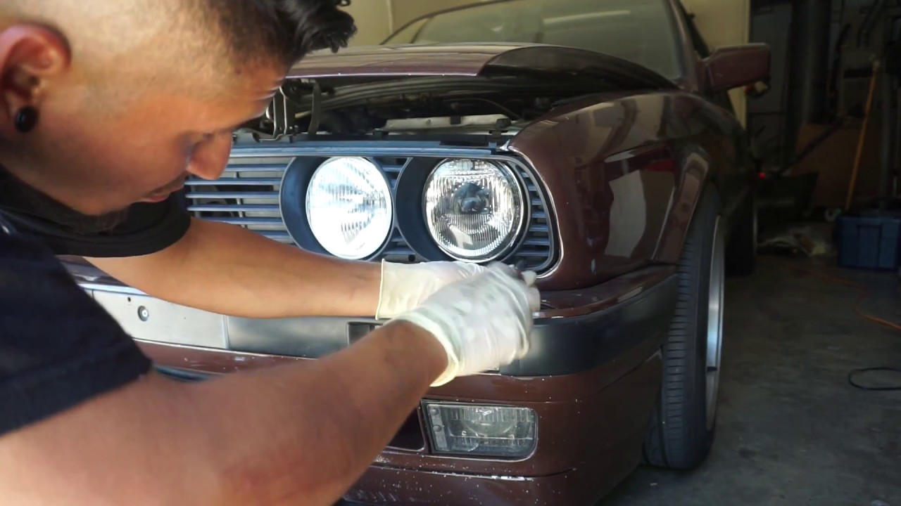 BMW E30 Smiley+HID Kit Install !!!
