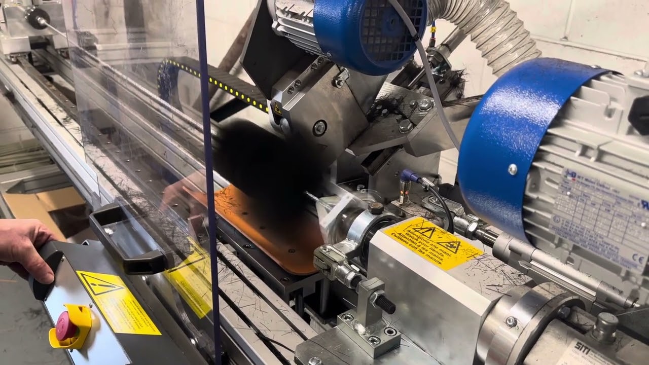 Rodstations twisted wire flue brush machine