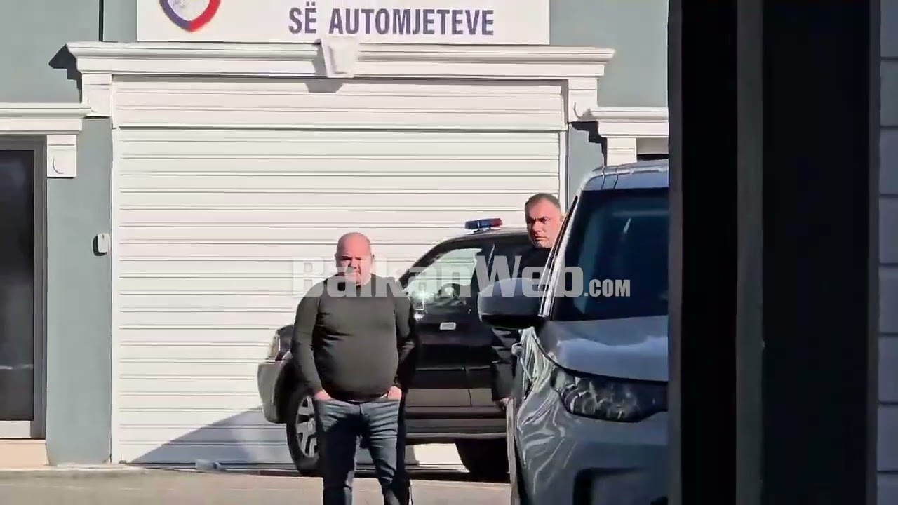 Safet Bajri del nga Drejtoria e Policisë, drejtohet për tek Blloku i Sigurisë