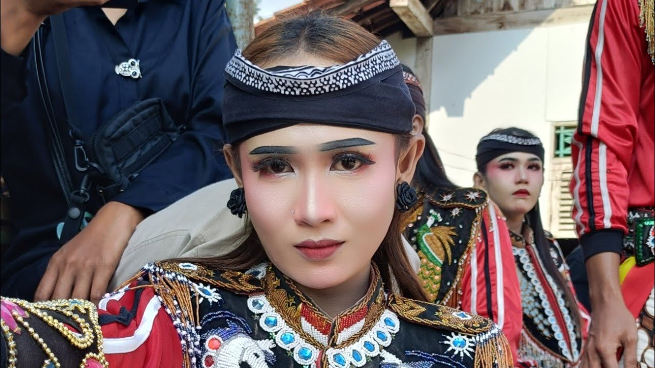 KIJING MIRING GENDING BANYUMASAN EBEG CANGKOK WIJAYAKUSUMA 