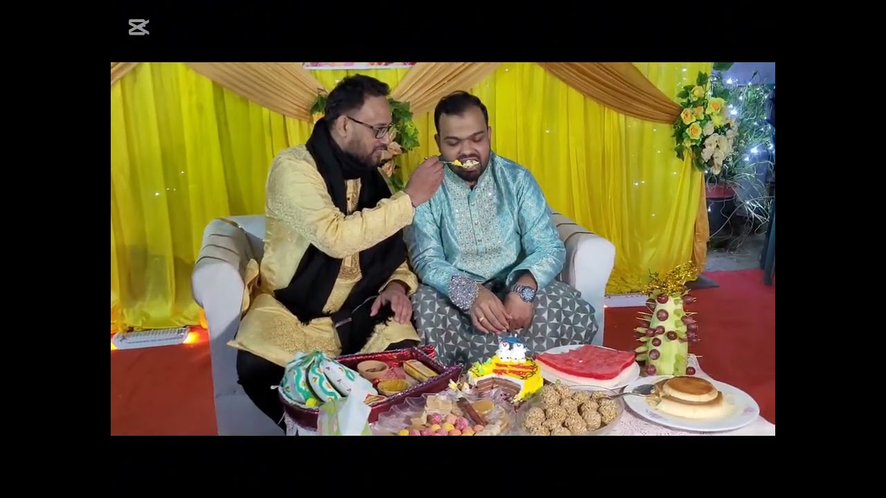 ১০ টাকায় ফুচকা খেতে,হলুদের অনুষ্ঠানেEat Phuchka for 10 taka, to celebrate the festival of turmeEat 