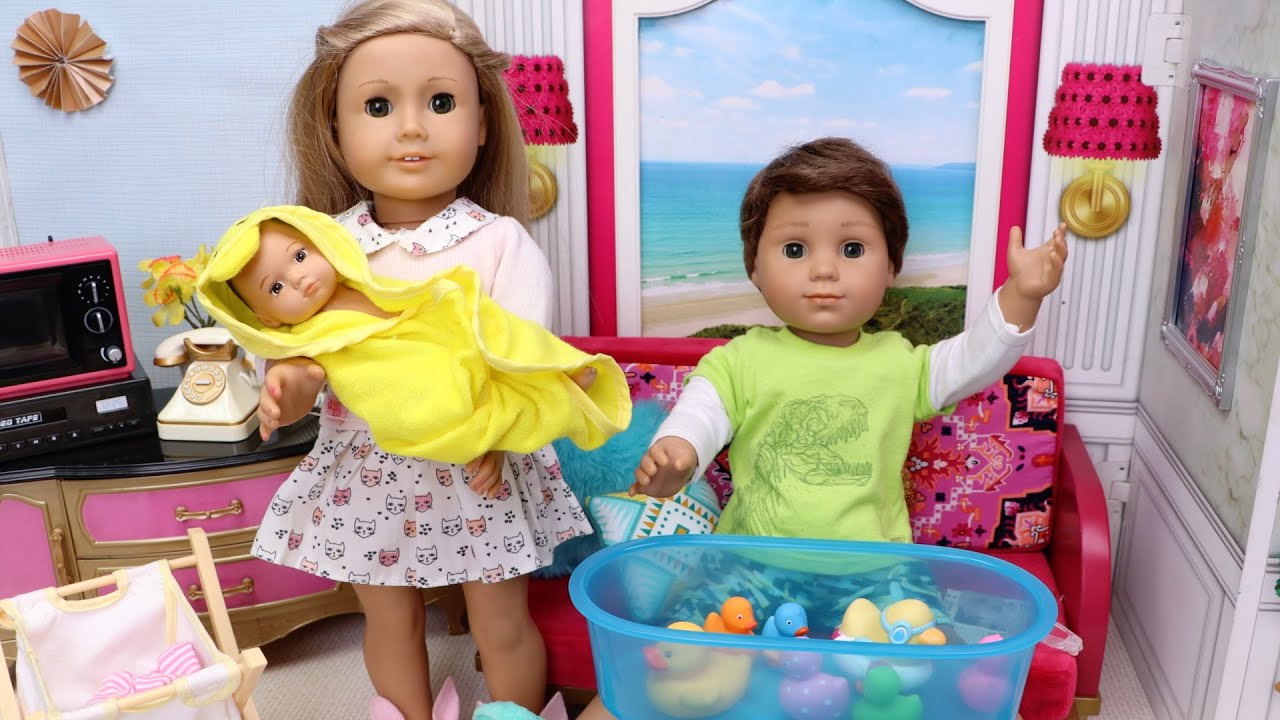 Baby doll has a BLAST with Daddy Time and Bubbles
