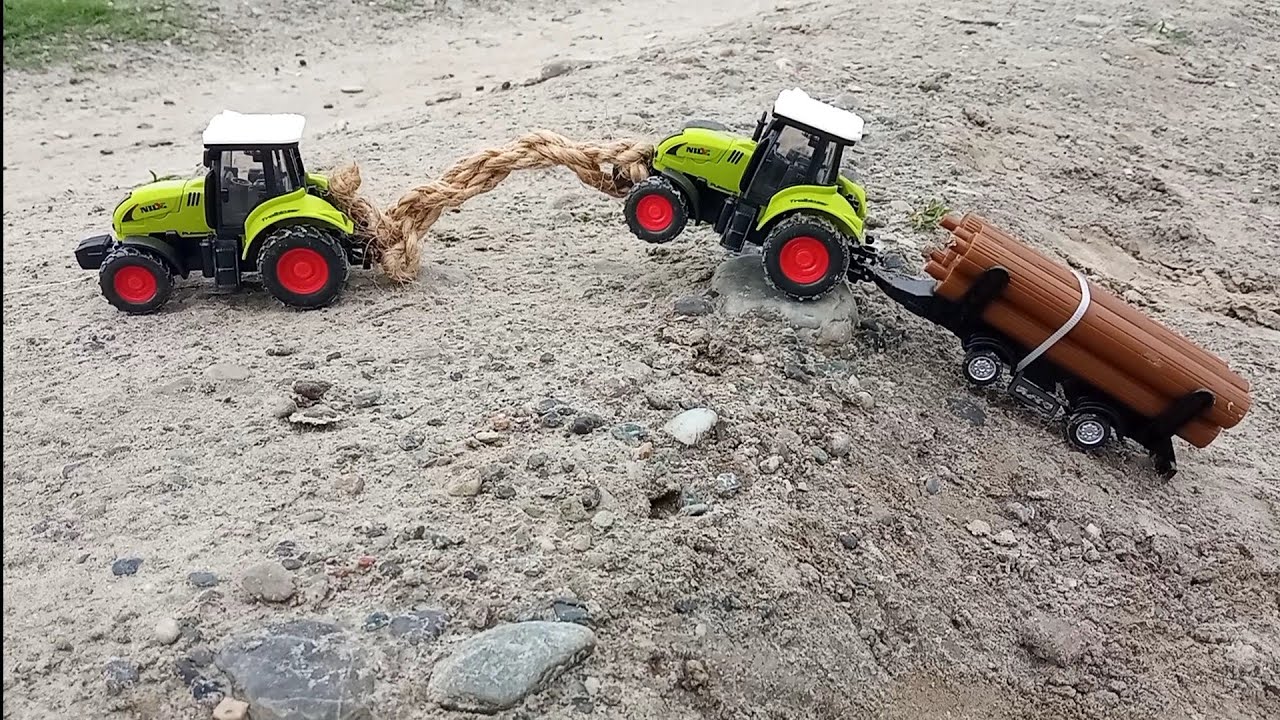 Mahindra vs sonalika tractor