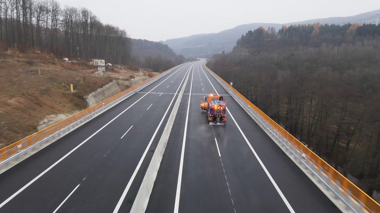 DIAĽNICA V KORUNÁCH STROMOV JE OTVORENÁ