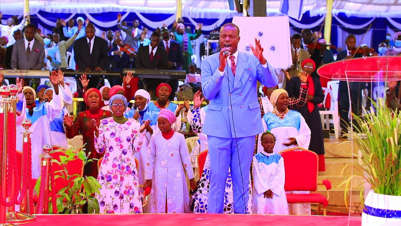 SNR. PASTOR SIMON ATETWE AT THE  NAKURU MAIN ALTAR  # YOU ARE ALPHA AND OMEGA , YOU ARE YAHWEH